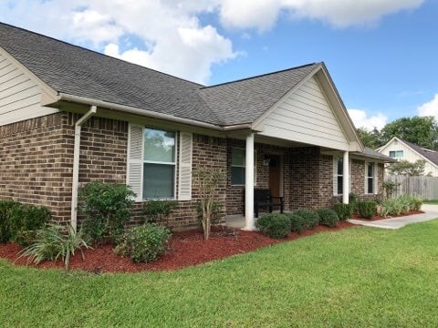 Photo - 129 Old Angleton Rd