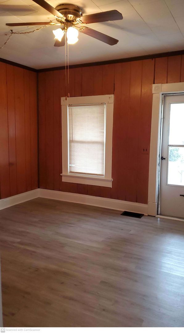 Photo - Pretty 3 bed 1 bath house detached garage in Walnut Hills, minutes from Downtown, WPAFB