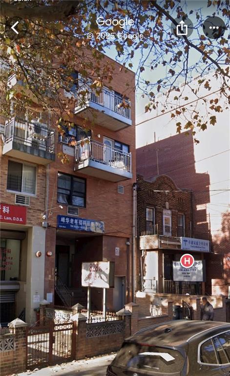 Building Photo - 826 55th St Unit 2