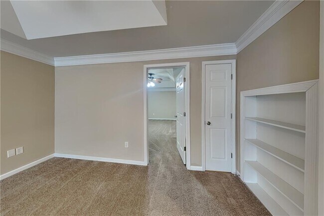 Photo - 2338 Talamill Dr NE