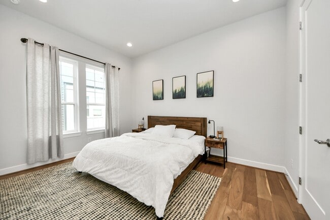 Photo - 1223 W 16th St Unidad B