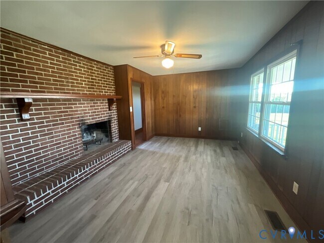 Photo - 26200 Selma Rd