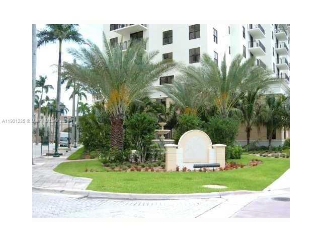 Photo - 888 Douglas Rd Unidad 601
