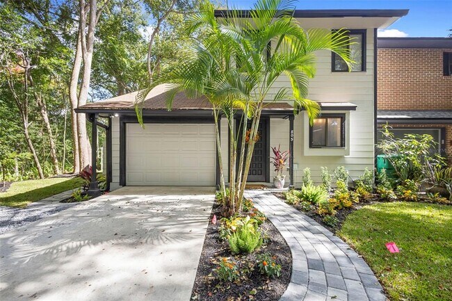 Photo - 805 N Clake Ave