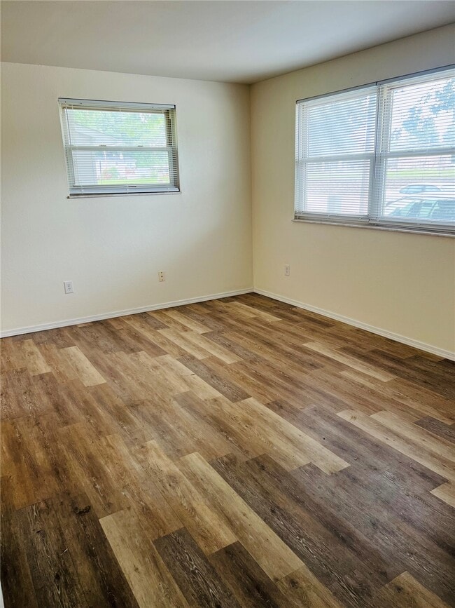 Photo - 1007 W Corbin St