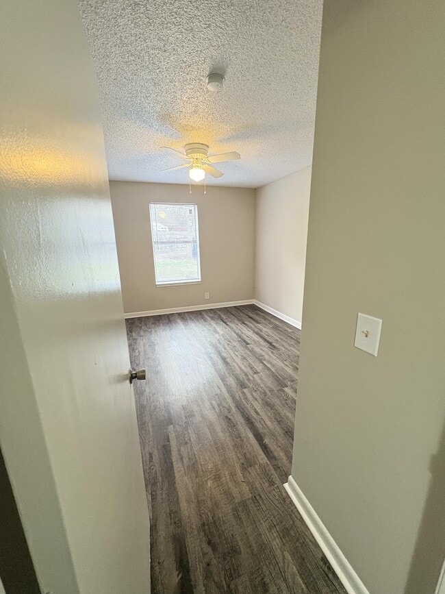 1 Bed Entrance