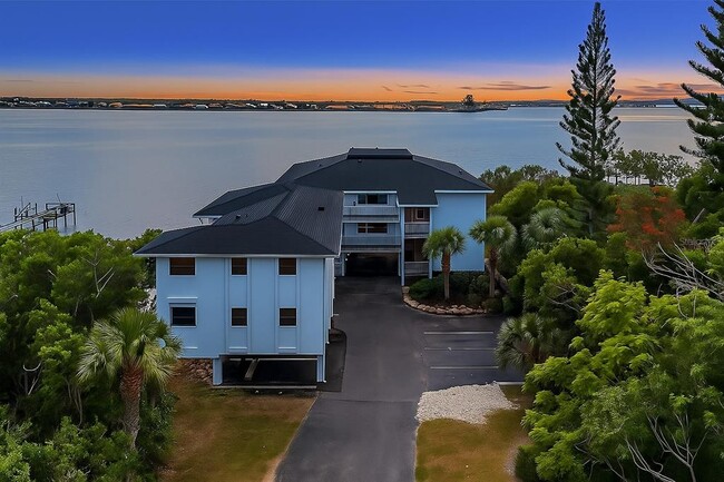 Building Photo - 4403 7th St E Unit 4