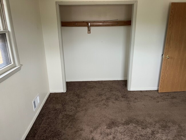 Photo - Pine Pointe Apartments