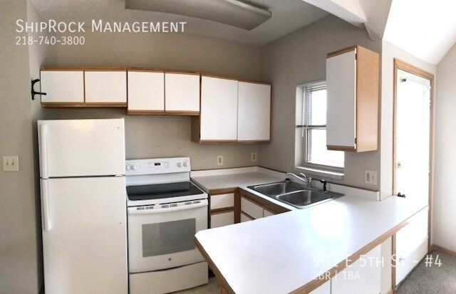 Photo - 931 E 5th St Unit #4