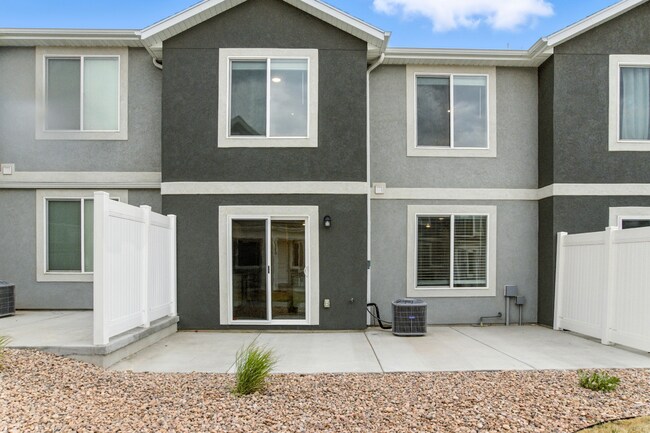 Photo - 1605 S Windy Rdg Dr