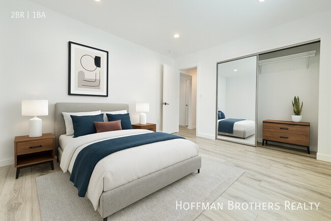 566 N Kenmore Ave Unit 3
