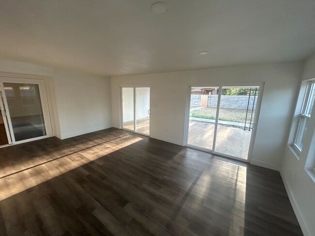 Photo - 2509 Larry Dr