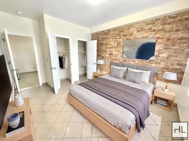 Photo - 85 STREET Unidad 1A