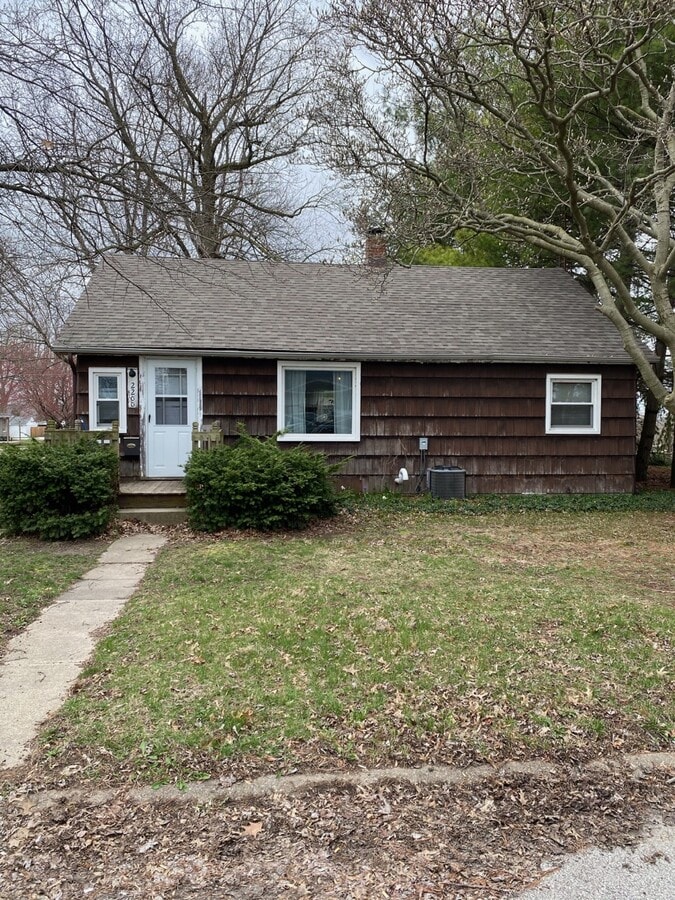 Photo - 2200 Stillwell St