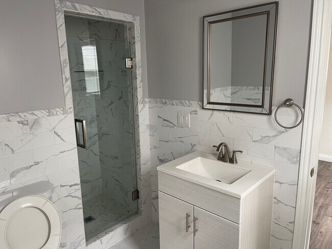 Photo - 1232 E Appleton St