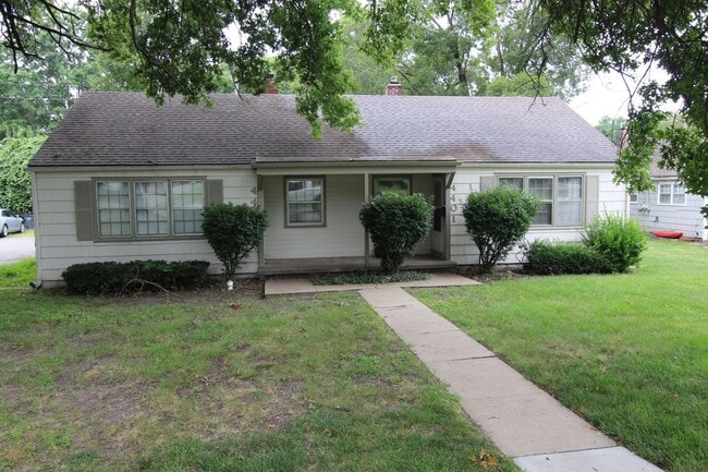 Building Photo - 1 Bedroom 1 Bath Duplex in Navy Hill Area in Olathe