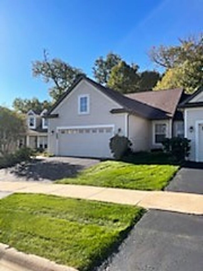2 Bedroom 2 bath Condo - 2 Bedroom 2 bath Condo