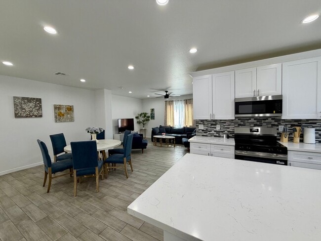 Photo - 6745 N 53rd Dr