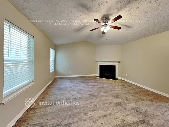 Photo - 3886 Daylily Way