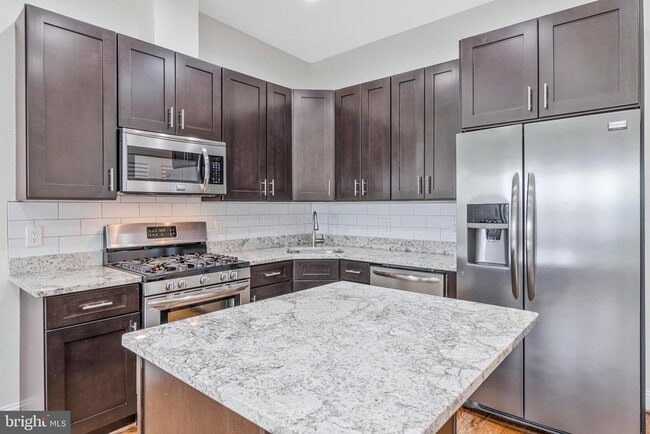 Building Photo - 1620 Massachusetts Ave SE