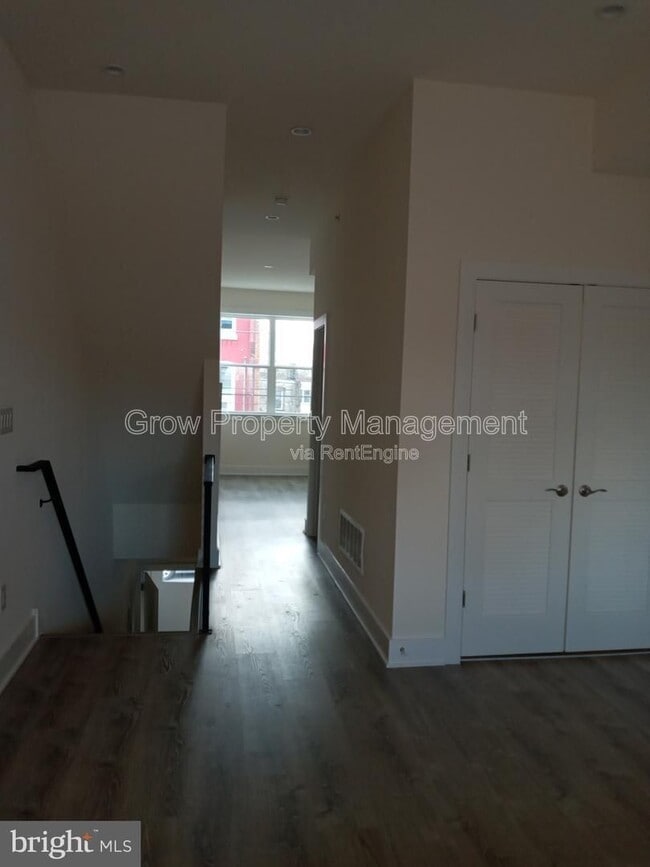 Photo - 2127 N 9th St