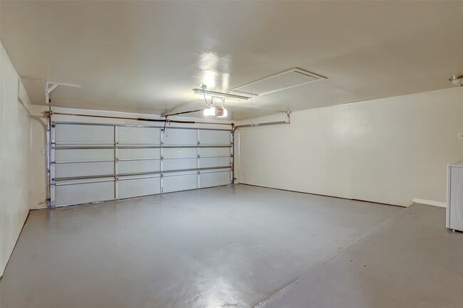 Photo - 1201 Bering Dr Unidad 27
