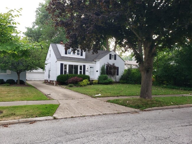 Building Photo - 24107 E Baintree Rd