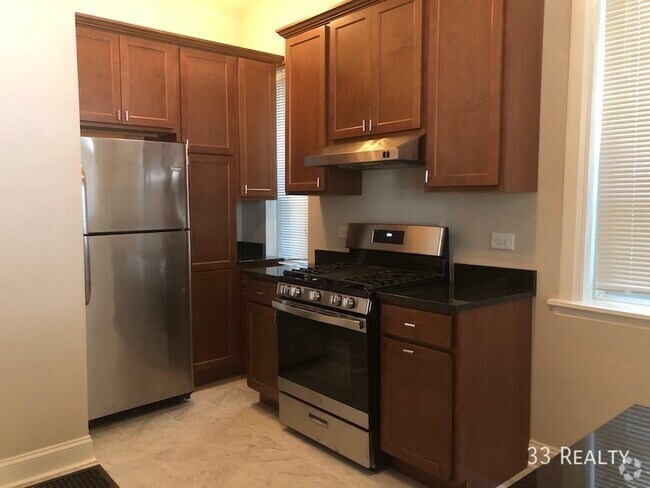 Building Photo - 2626 N Wilton Ave Unit 1 Rental
