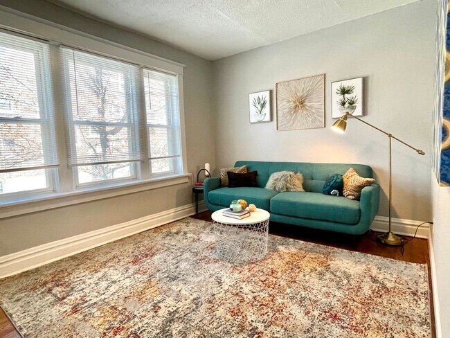 4568 Flad Ave Unit 2W