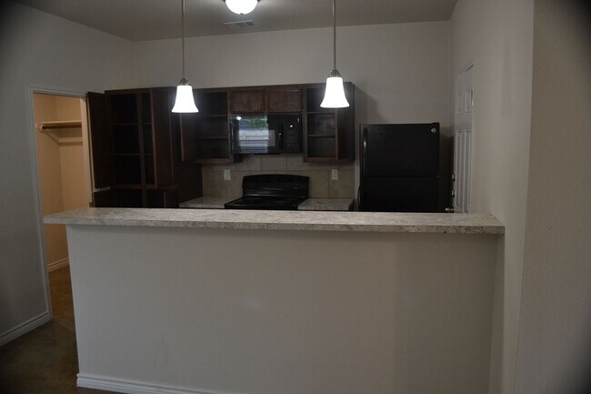 Photo - 1203 Wales Dr Unidad 1203 Wales Dr. -  A