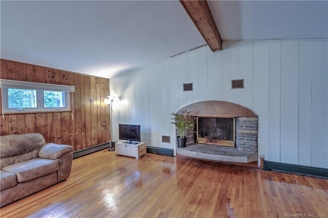 Photo - 38 Hawleyville Rd