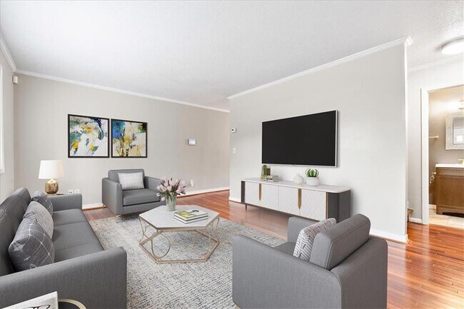 Photo - 2412 Peachwood Cir NE