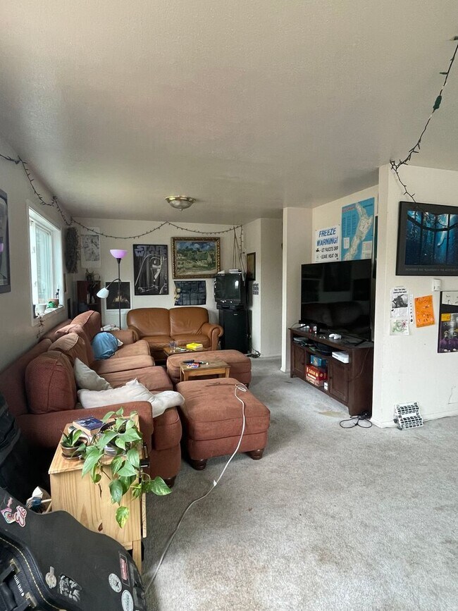 Photo - STUDENTS WELCOME! Split-Level Home in Midtown Ft. Collins