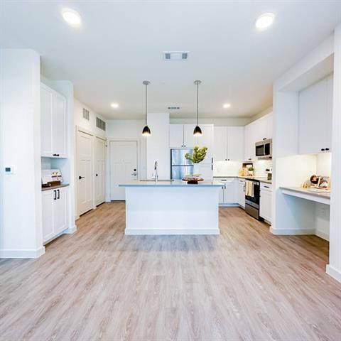 Photo - 501 N Ewing Ave Apartamento Unidad 204
