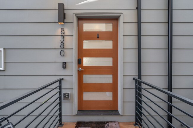 Photo - 8380 Loyal Way NW