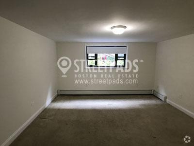 Building Photo - 1 bedroom in Brookline MA 02446 Rental