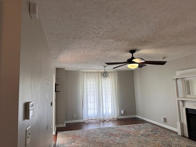 Photo - Beautiful 3 Bedroom 2 1/2 Bath Home For Rent!