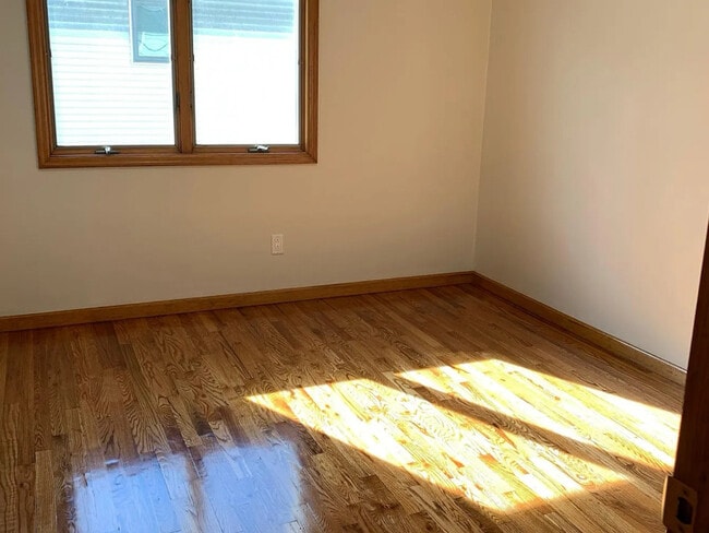 Photo - 150 Chestnut St