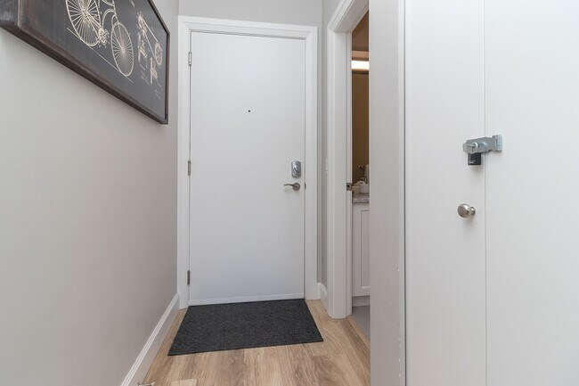 Photo - 595 Pandora Ave