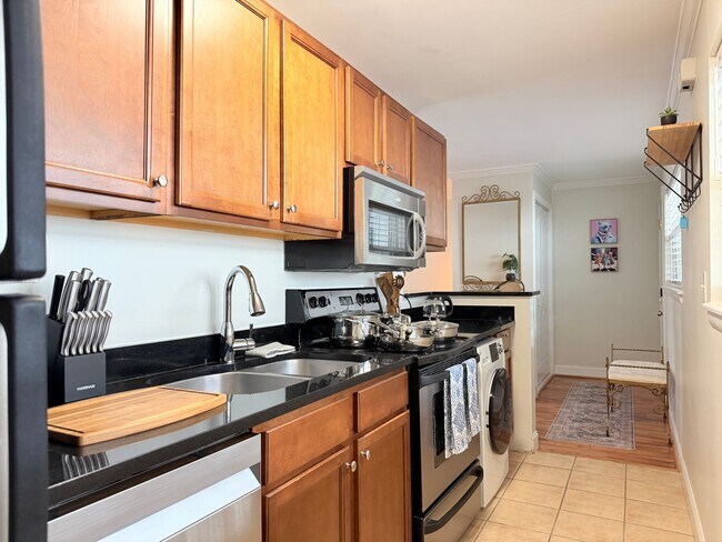 Photo - 897 N Highland Ave NE Unit A9