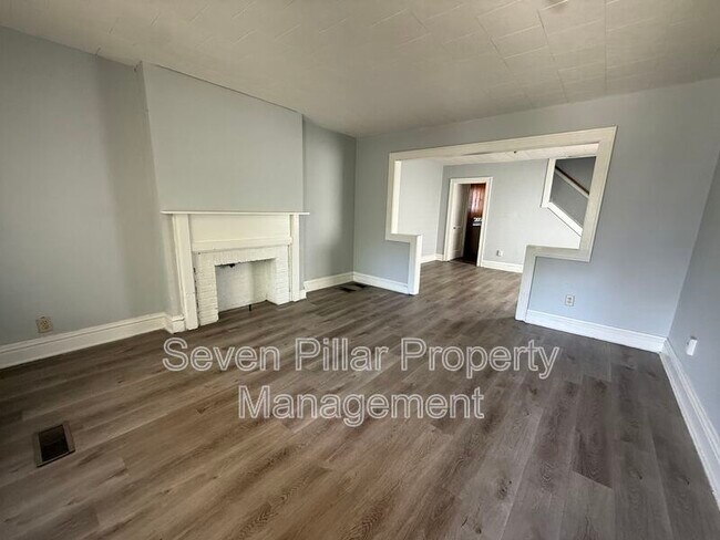 Photo - 1044 E 16th Ave
