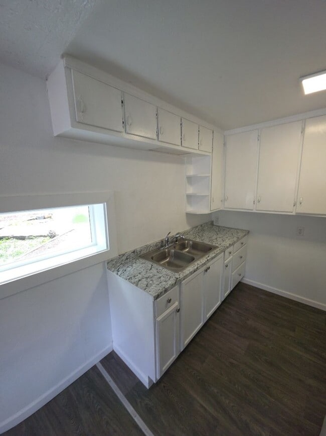 13451 Lakeshore Dr Unit 13451 Lakeshore Dr #A