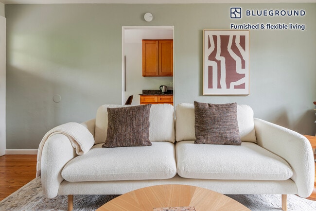 Photo - 315 Hawthorne Ave Unit SI FL2-ID2008