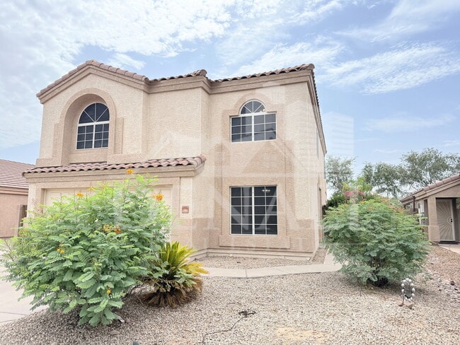 Building Photo - 805 S Esmeralda