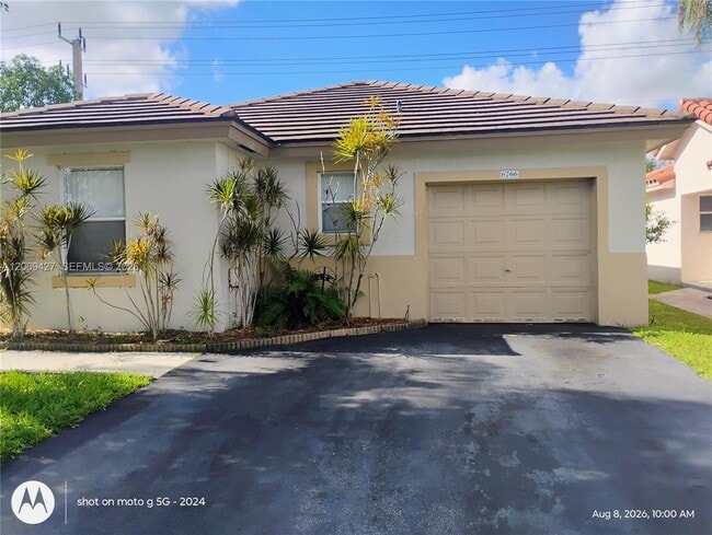 Building Photo - 6766 NW 69th Ct