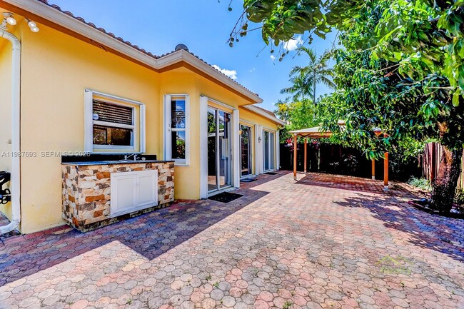 Photo - 5860 NW 111th Ave