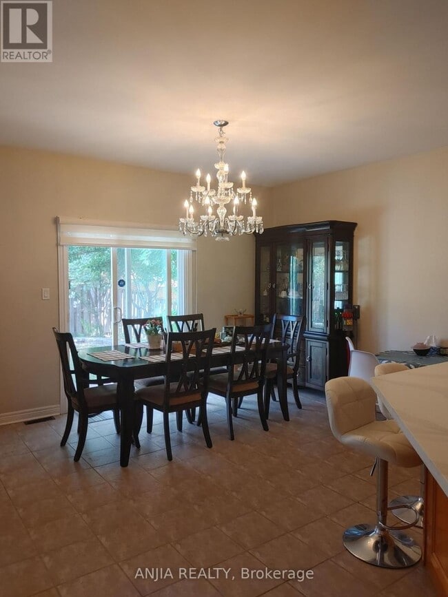 Photo - 73 Gracedale Dr