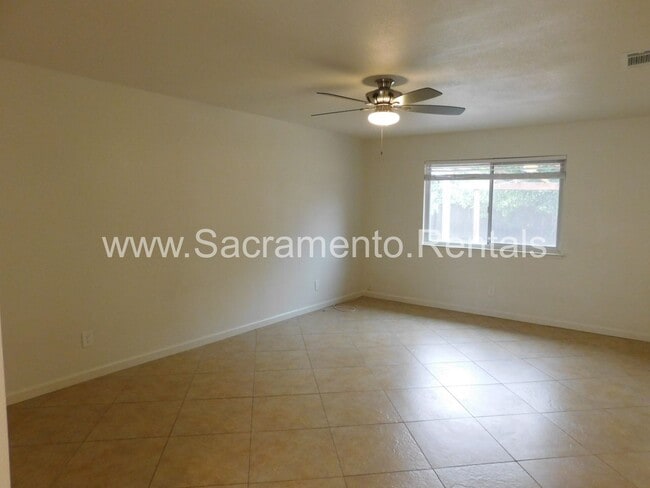 Photo - 101 Kennelford Cir
