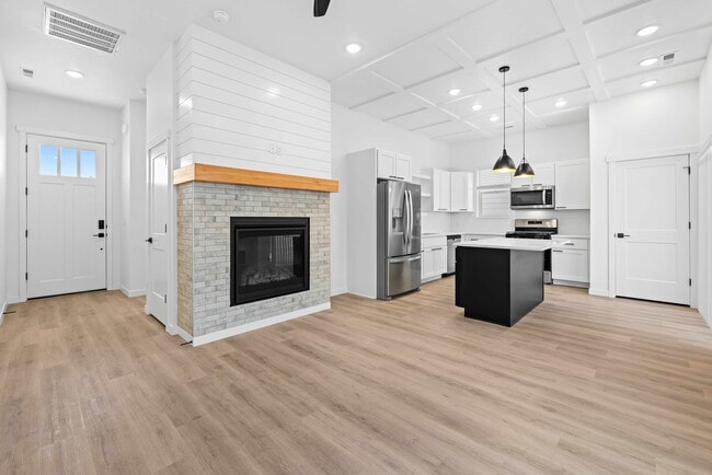 Photo - 4110 Hill Ln