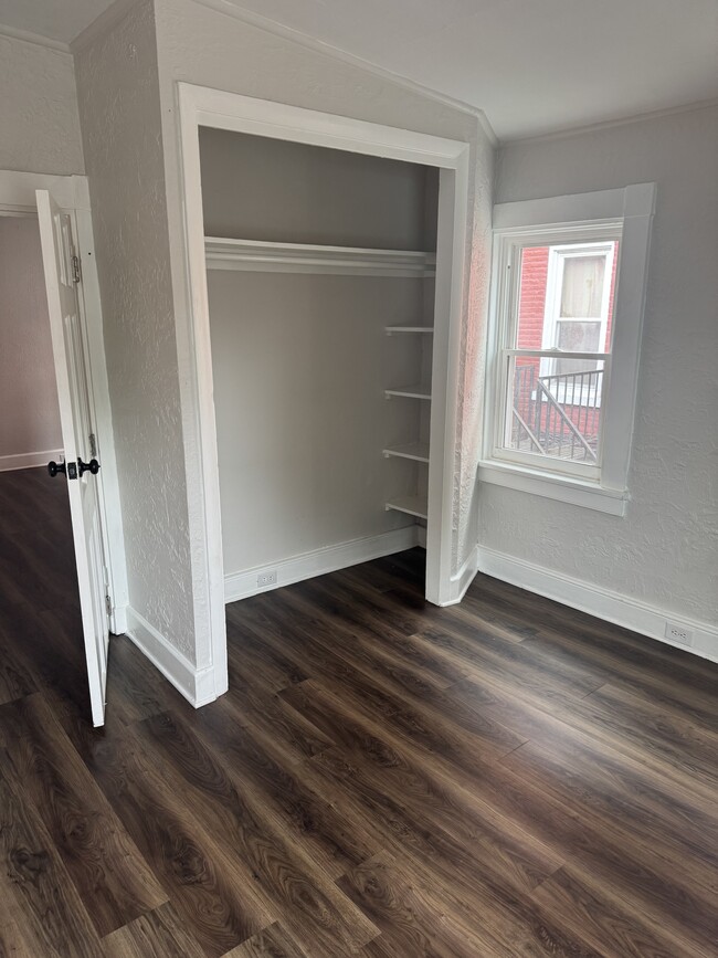 506 N Queen St Unit 2